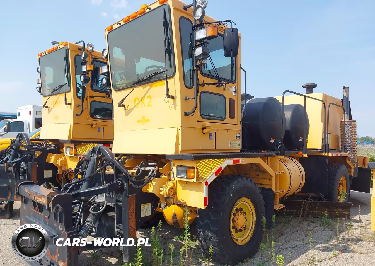2007 Oshkosh Motor Truck Co. Chassis H VIN:10TBFAP107S090658 - 2