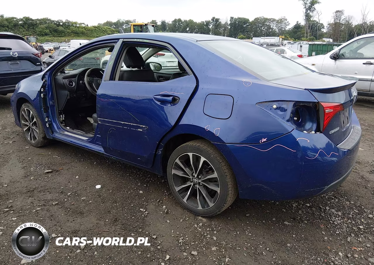 2017 Toyota Corolla Se VIN:2T1BURHEXHC822114 - 3