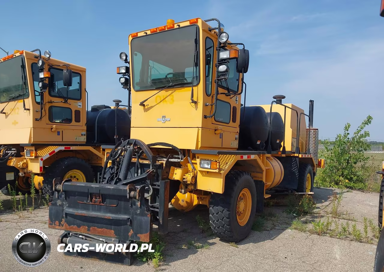 2007 Oshkosh Motor Truck Co. Chassis H VIN:10TBFAP177S090656 - 2