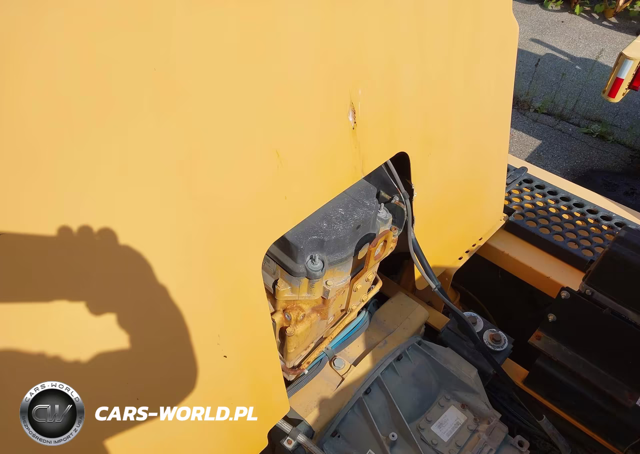 2007 Oshkosh Motor Truck Co. Chassis H VIN:10TBFAP177S090656 - 9