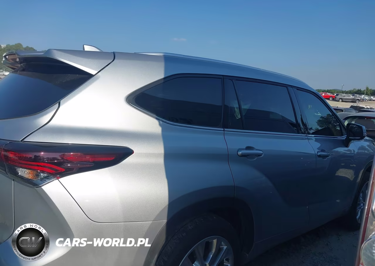 2025 Toyota Highlander Limited VIN:5TDKDRBH9SS592907 - 13