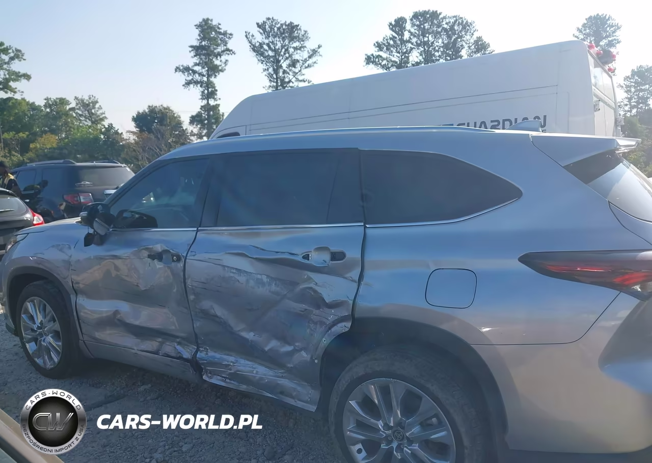 2025 Toyota Highlander Limited VIN:5TDKDRBH9SS592907 - 14