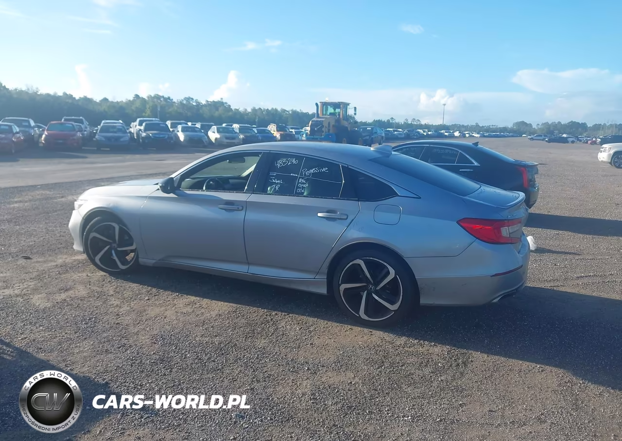 2018 Honda Accord Sport VIN:1HGCV1F30JA102207 - 3