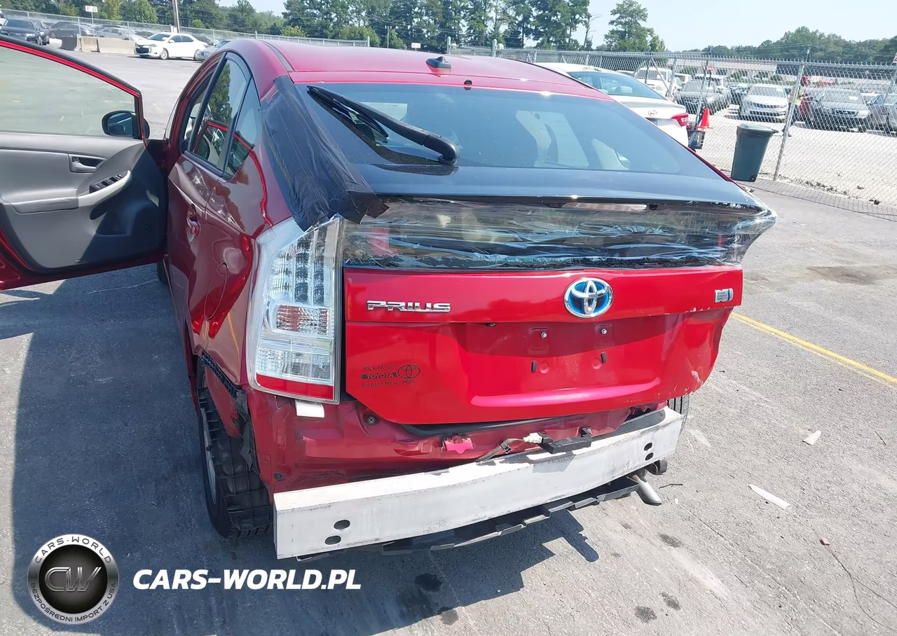 2011 Toyota Prius Four VIN:JTDKN3DU7B0320928 - 6