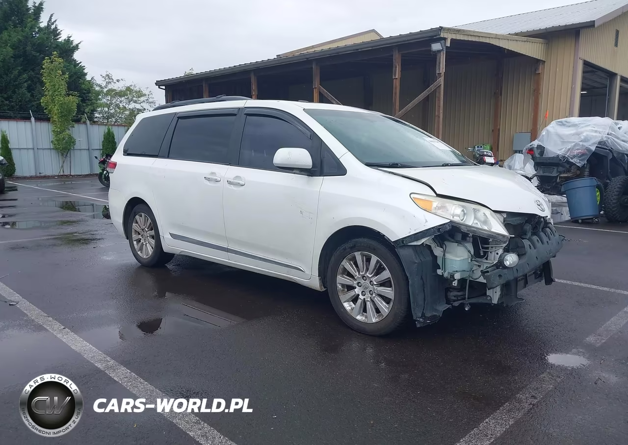 2011 Toyota Sienna Ltd – zdjęcie 1 z 17