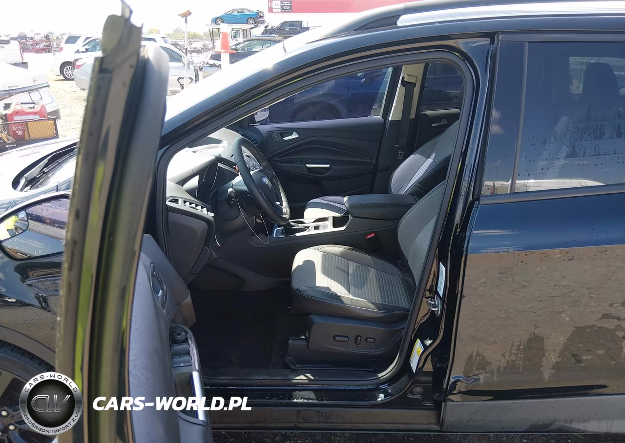 2017 Ford Escape Se VIN:1FMCU0G91HUE30044 - 18