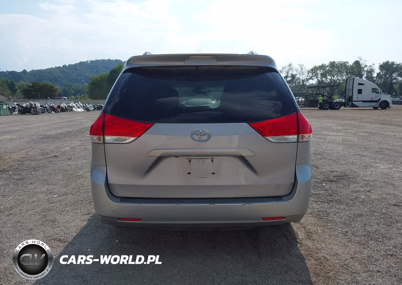 2012 Toyota Sienna Xle 7 Passenger VIN:5TDDK3DC4CS035935 - 17