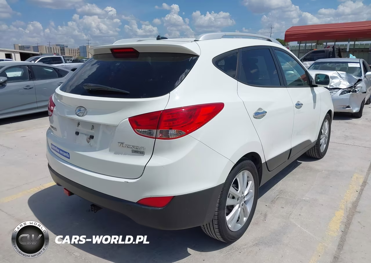 2011 Hyundai Tucson Limited VIN:KM8JU3AC8BU212736 - 4