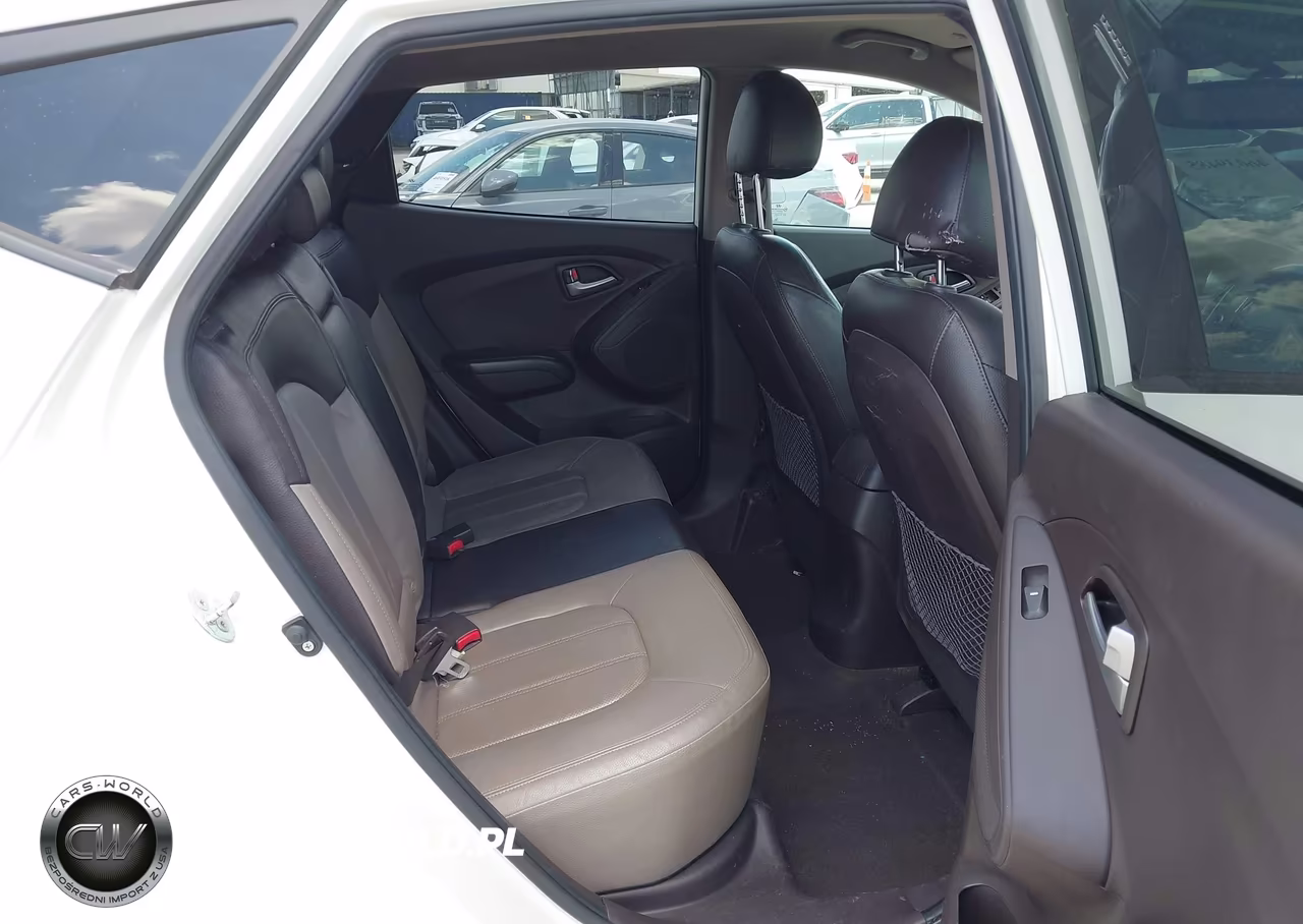 2011 Hyundai Tucson Limited VIN:KM8JU3AC8BU212736 - 8