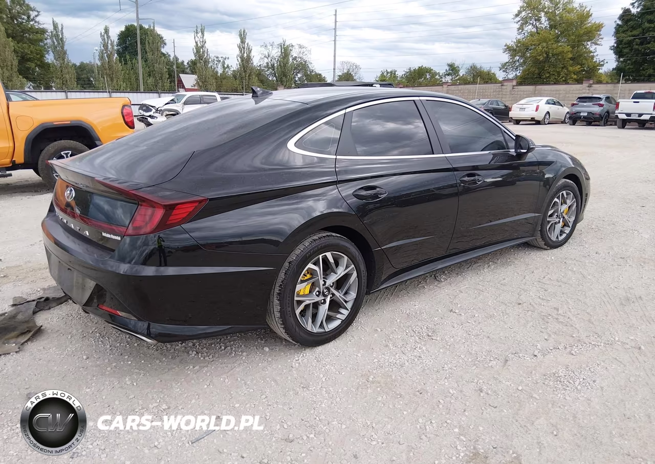 2023 Hyundai Sonata Sel VIN:KMHL64JA2PA330006 - 4