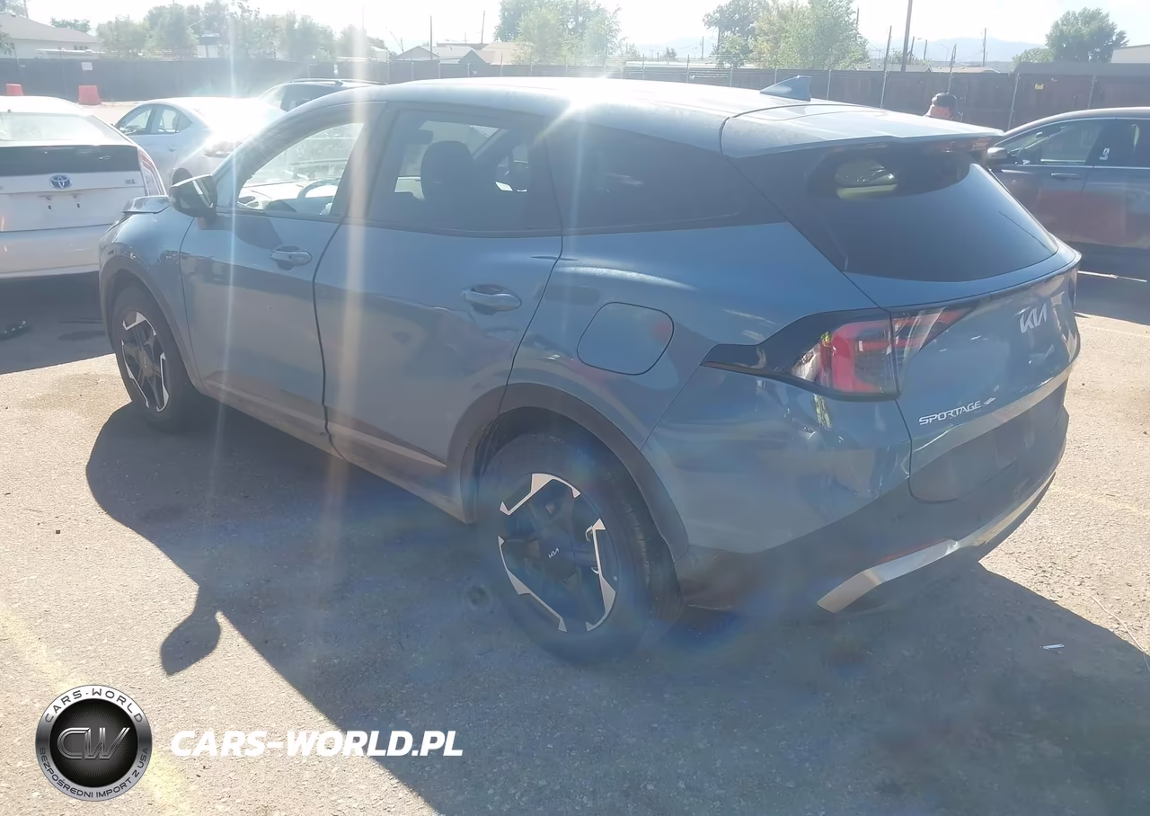 2026 Kia Sportage Hybrid S VIN:KNDPUDDG1T7396923 - 3
