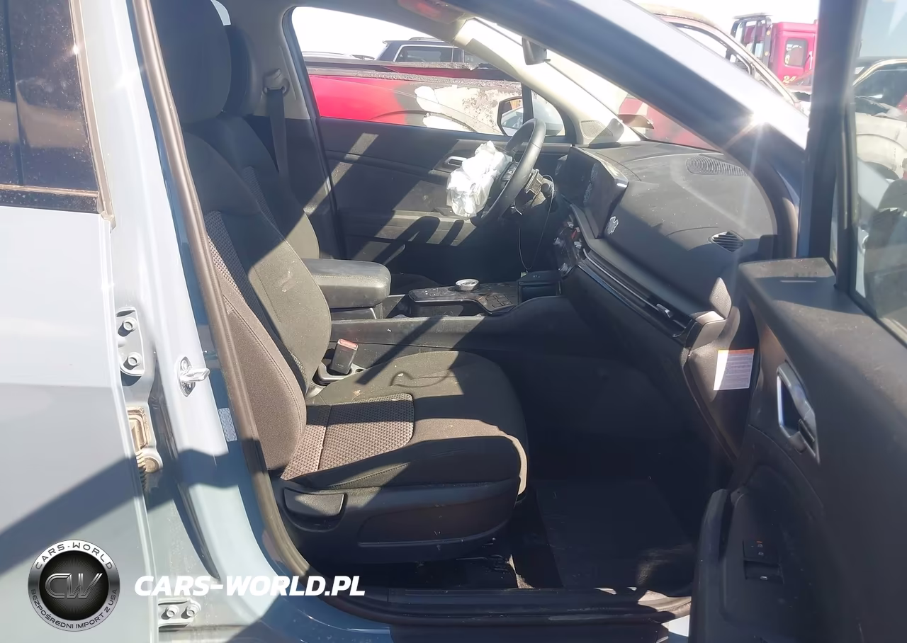 2026 Kia Sportage Hybrid S VIN:KNDPUDDG1T7396923 - 5
