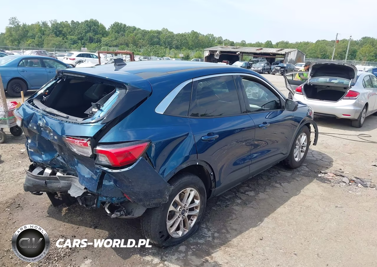 2020 Ford Escape Se VIN:1FMCU0G66LUA92476 - 4