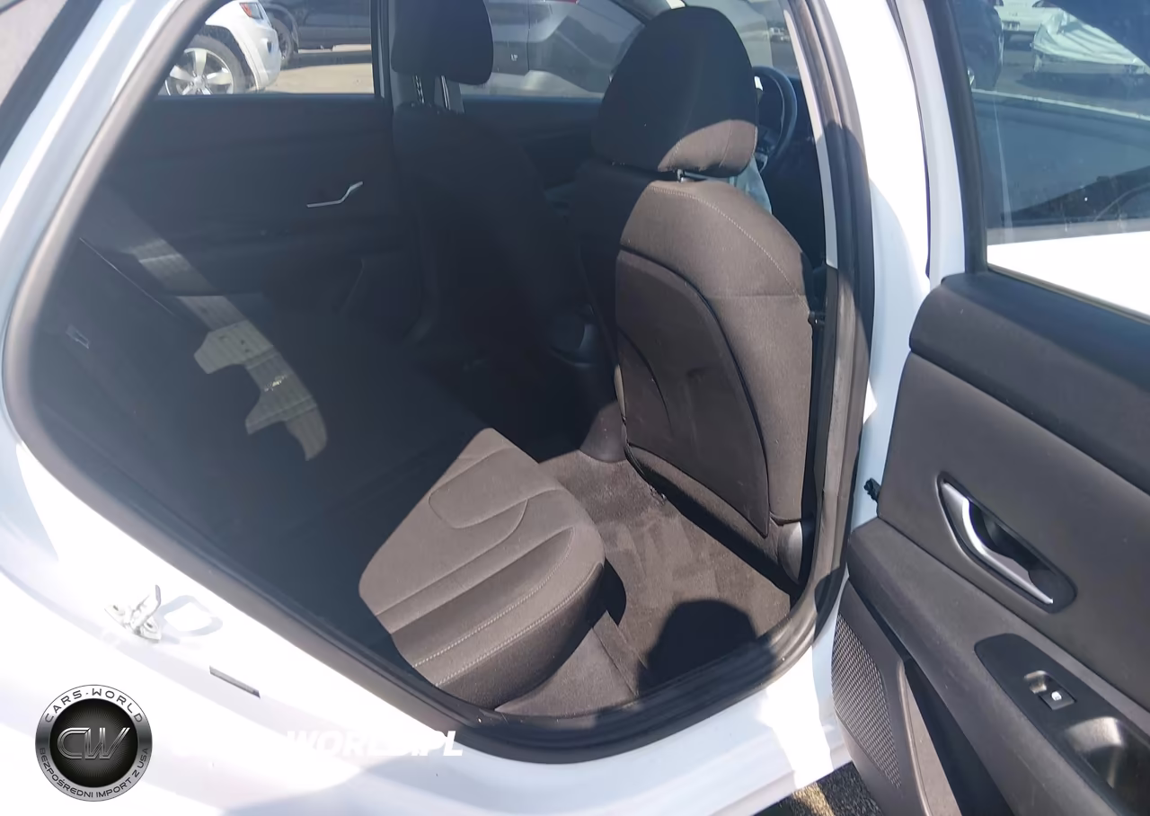 2021 Hyundai Elantra Sel VIN:5NPLS4AGXMH048401 - 8