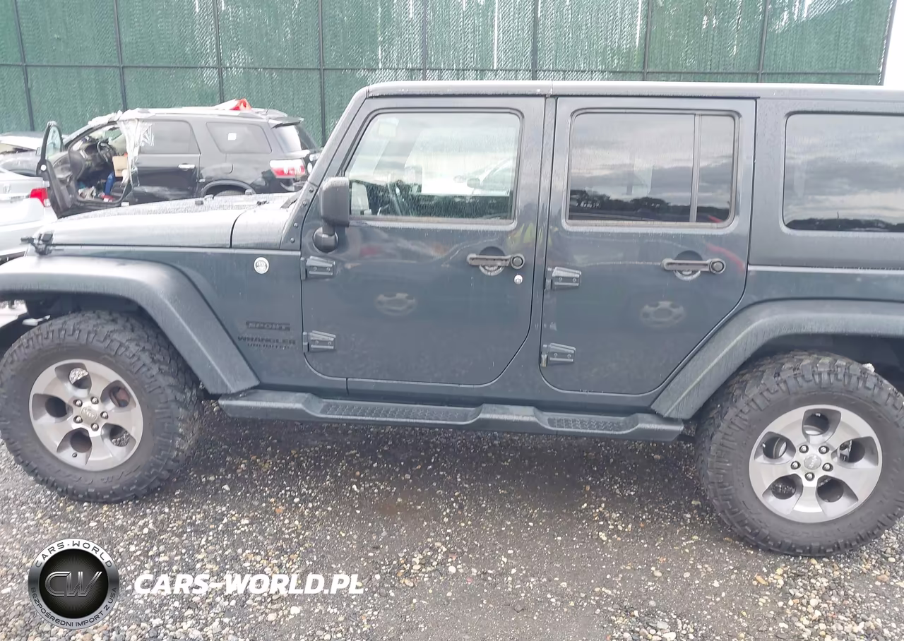 2016 Jeep Wrangler Unlimited Sport VIN:1C4BJWDG5GL324845 - 14