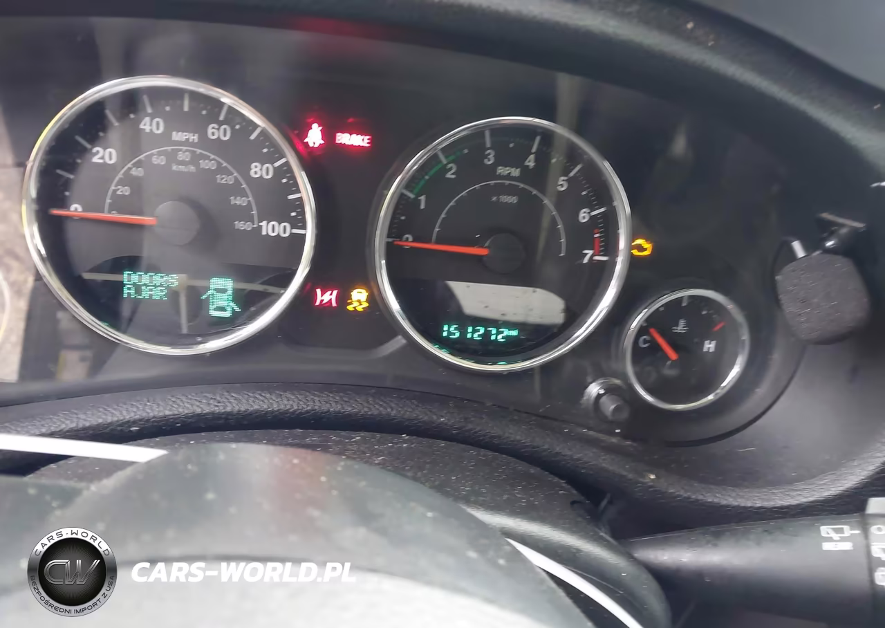 2016 Jeep Wrangler Unlimited Sport VIN:1C4BJWDG5GL324845 - 15