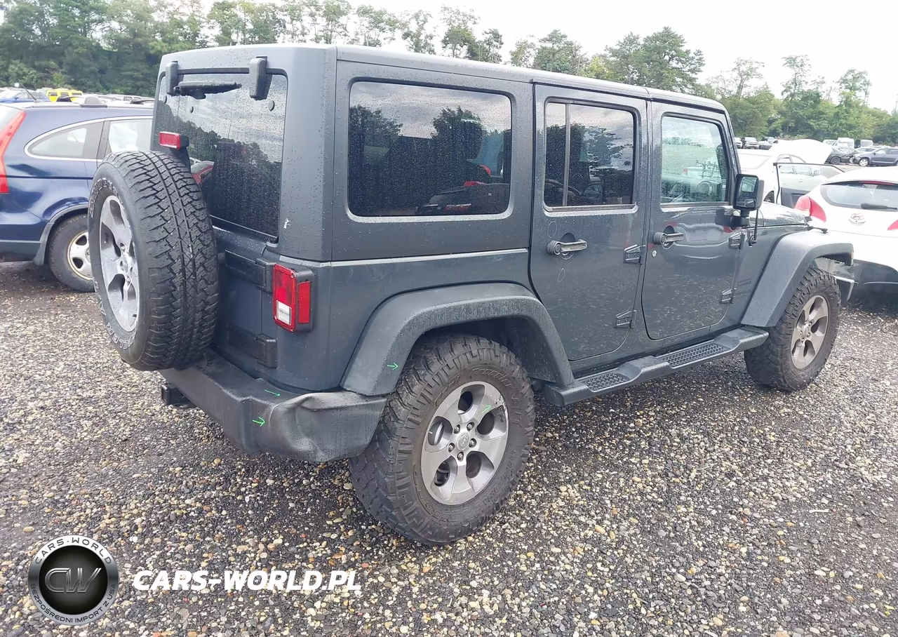 2016 Jeep Wrangler Unlimited Sport VIN:1C4BJWDG5GL324845 - 4