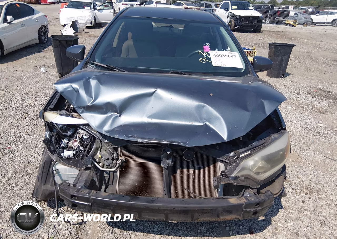 2015 Toyota Corolla Le Plus VIN:2T1BURHE9FC341106 - 13