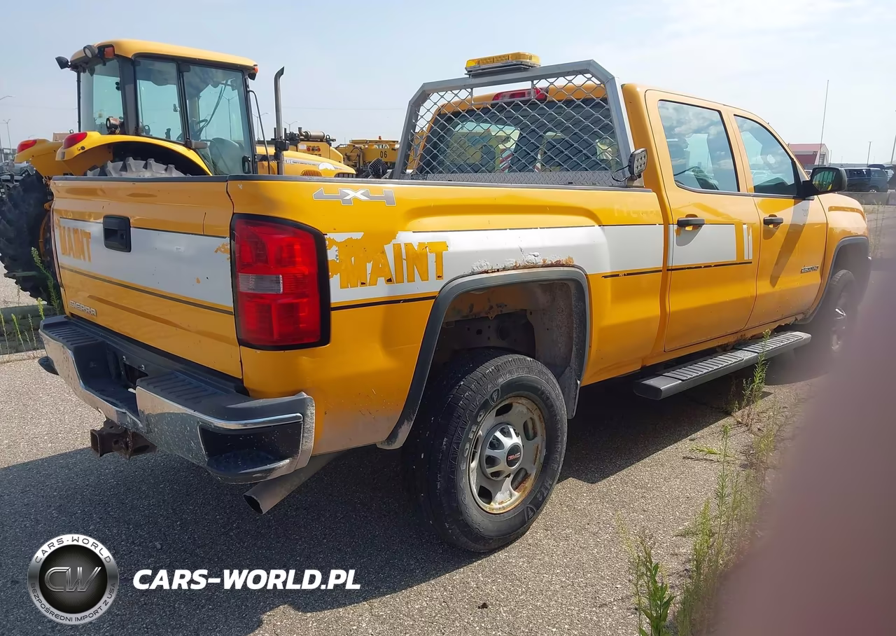 2015 GMC Sierra 2500Hd VIN:1GT12XEG9FF512116 - 4