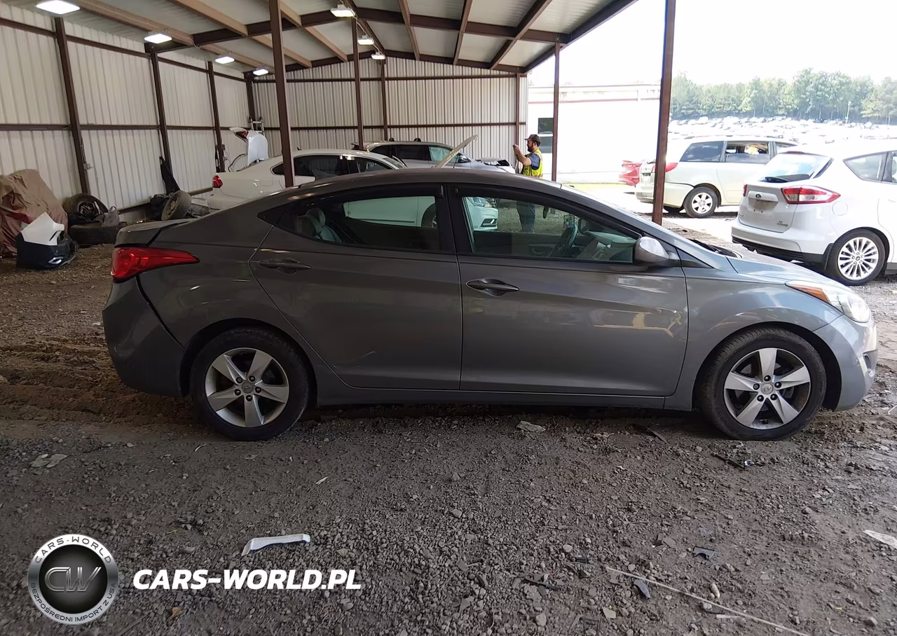 2013 Hyundai Elantra Gls VIN:5NPDH4AE0DH383118 - 13