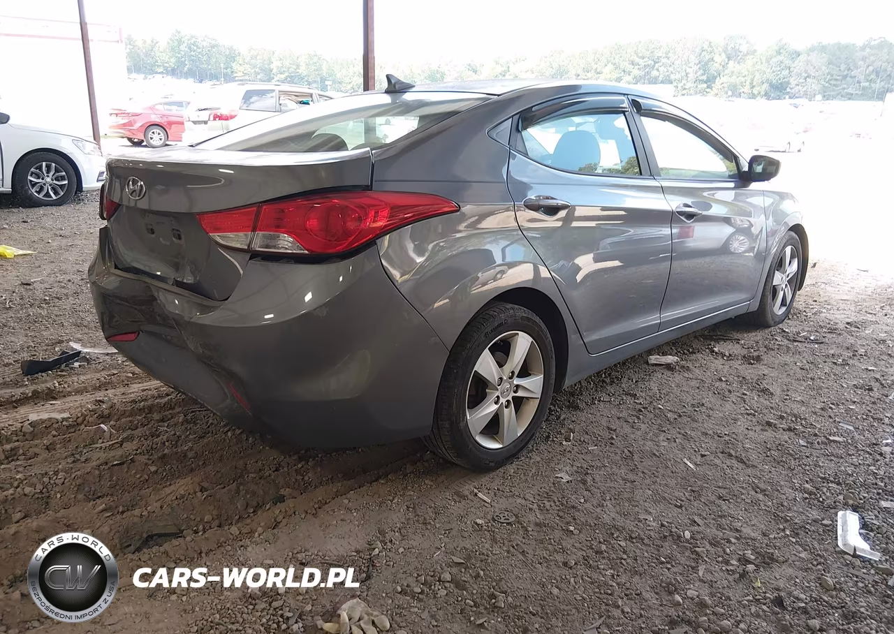 2013 Hyundai Elantra Gls VIN:5NPDH4AE0DH383118 - 4
