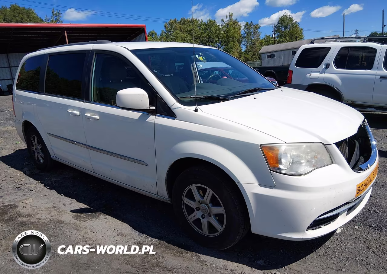 2013 Chrysler Town & Country Touring VIN:2C4RC1BG2DR556188 - 1