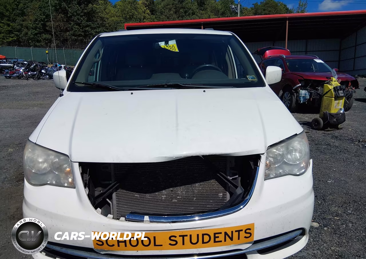 2013 Chrysler Town & Country Touring VIN:2C4RC1BG2DR556188 - 12