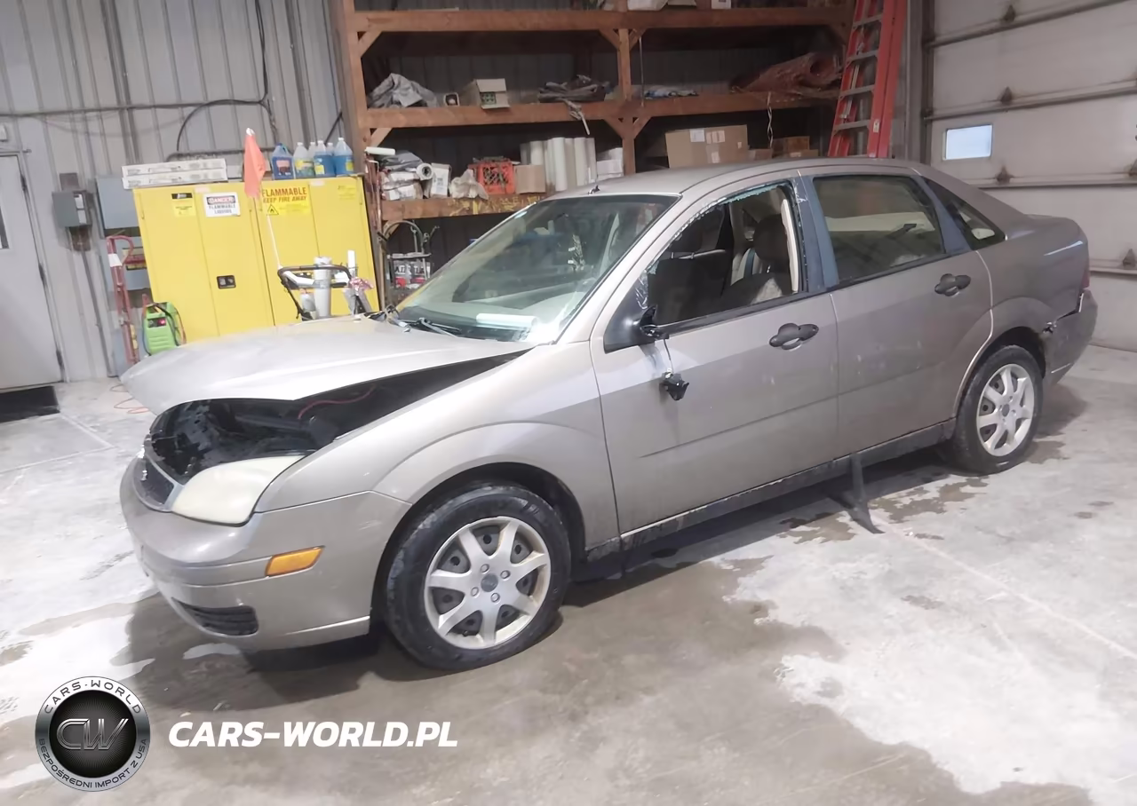 2005 Ford Focus Zx4 VIN:1FAFP34N05W272359 - 2