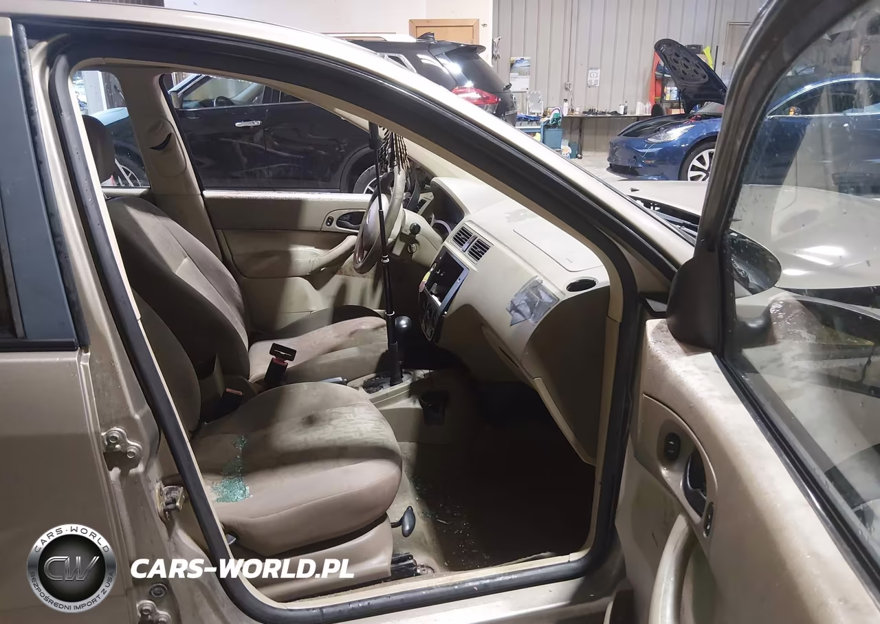 2005 Ford Focus Zx4 VIN:1FAFP34N05W272359 - 5