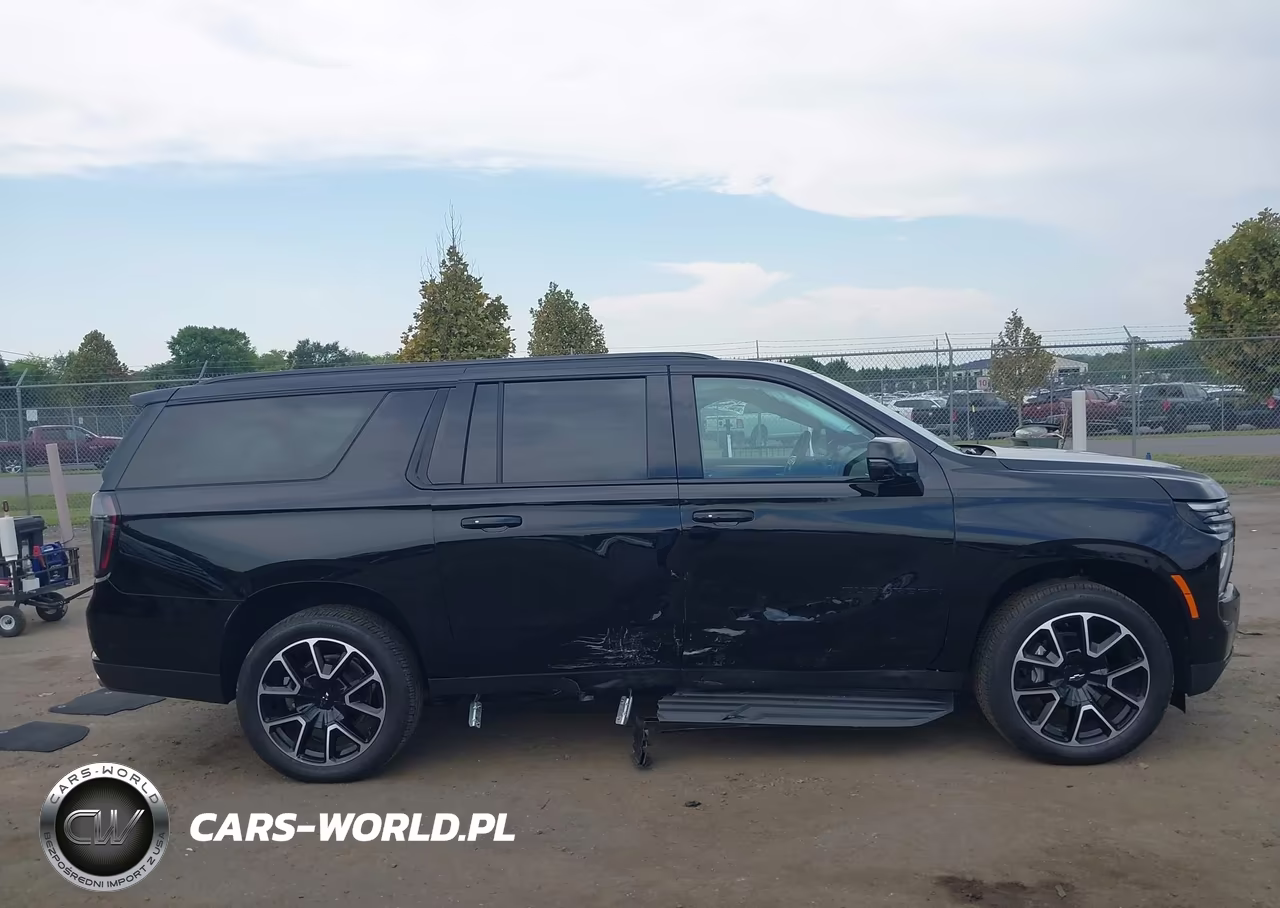 2026 Chevrolet Suburban Rst, 4Wd VIN:1GNS6EKD9TR332109 - 13