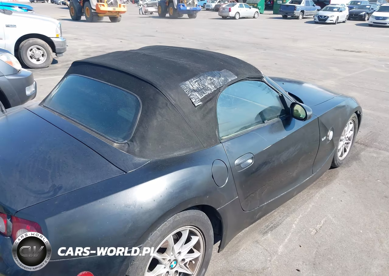 2005 BMW Z4 2.5I VIN:4USBT33565LS56751 - 12