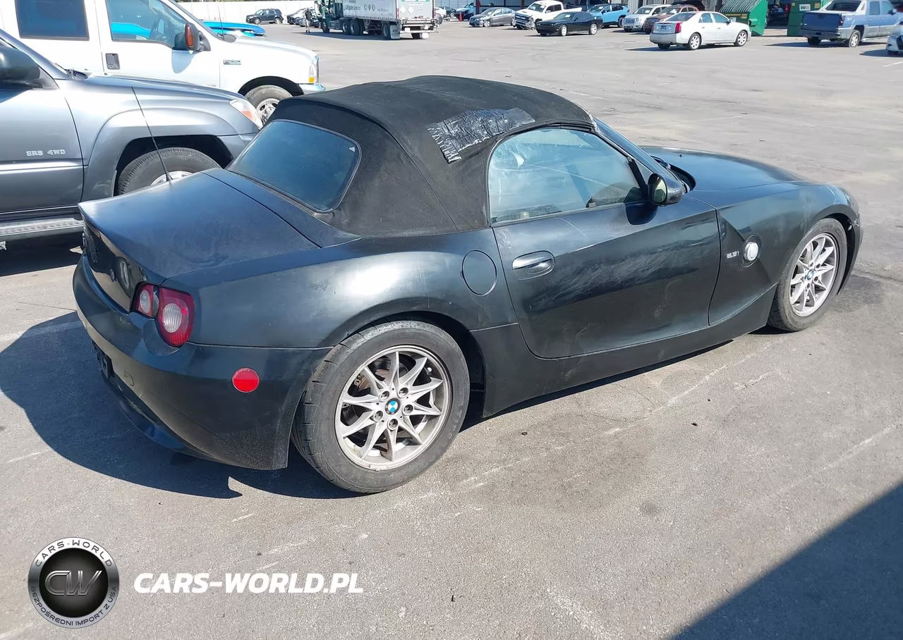2005 BMW Z4 2.5I VIN:4USBT33565LS56751 - 4