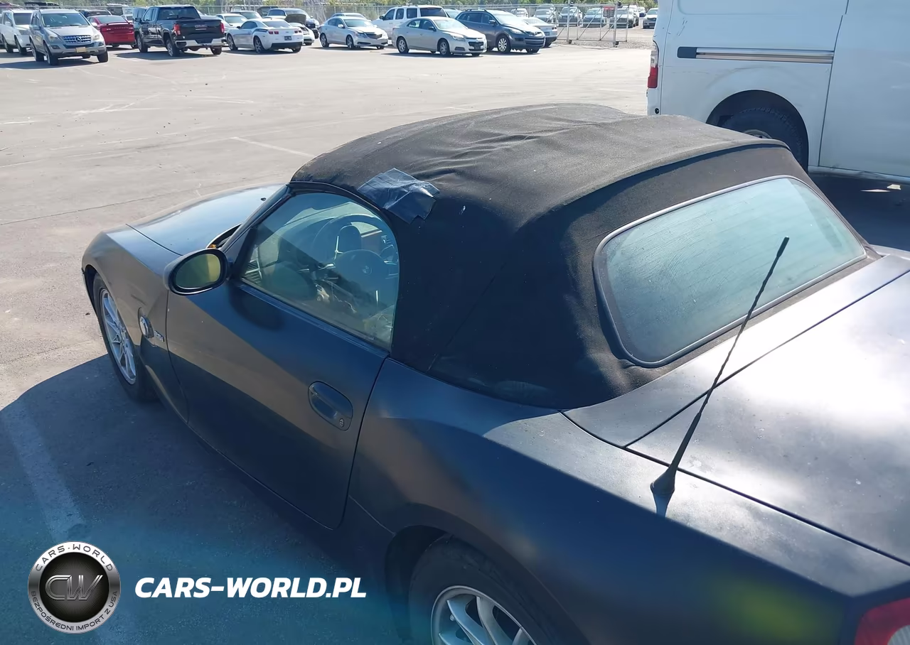 2005 BMW Z4 2.5I VIN:4USBT33565LS56751 - 6