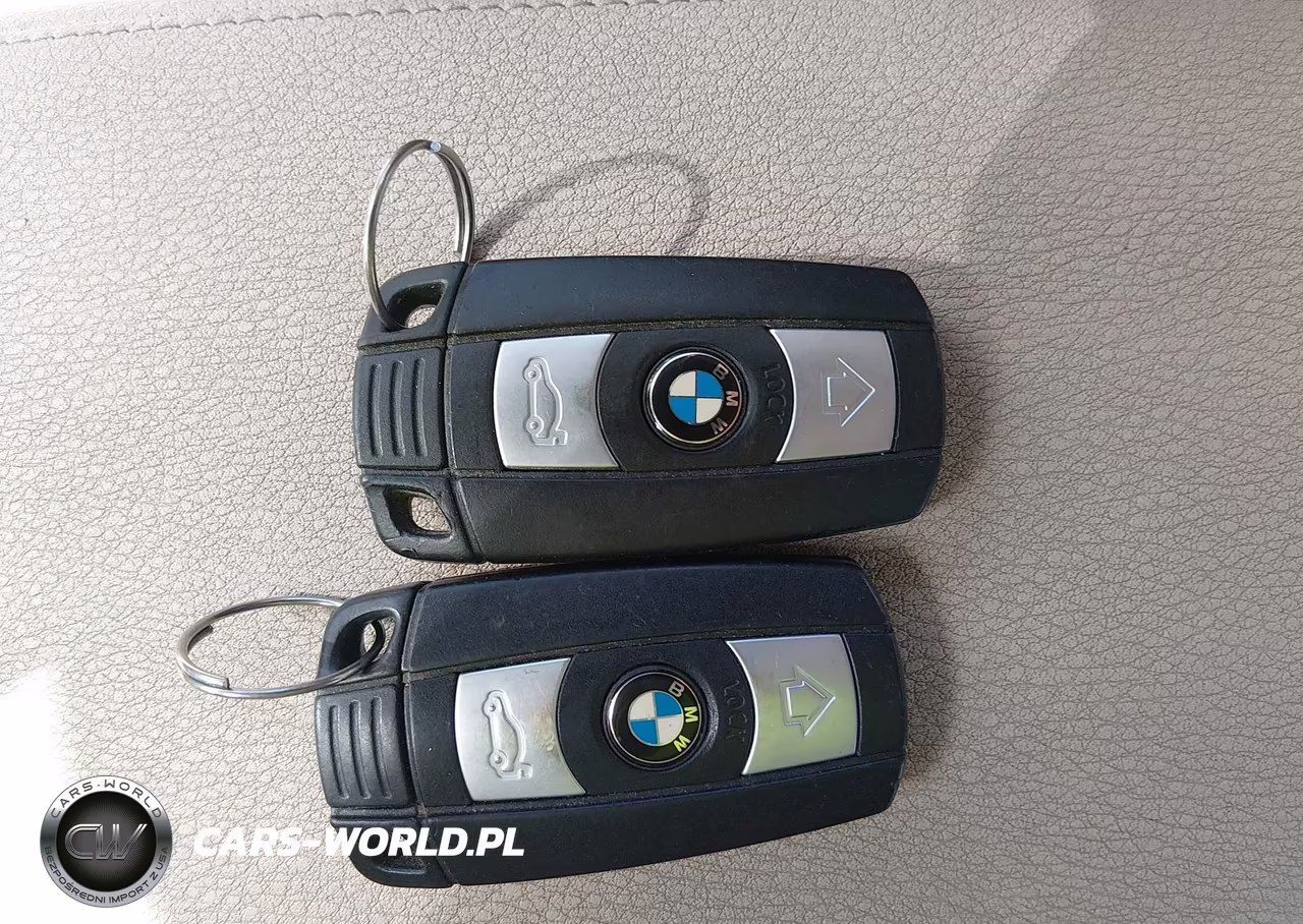 2013 BMW X1 xDrive28I VIN:WBAVL1C55DVR85816 - 11