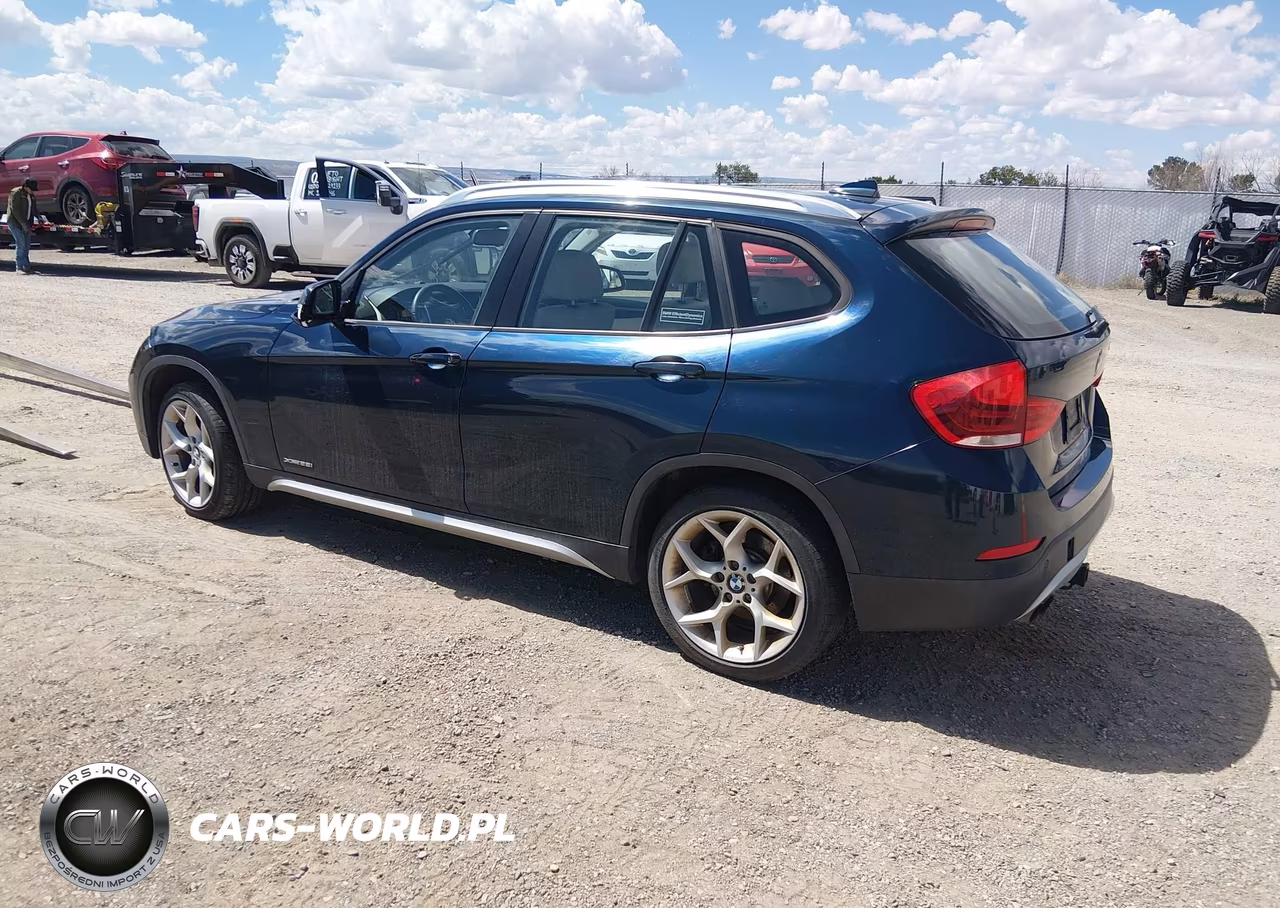 2013 BMW X1 xDrive28I VIN:WBAVL1C55DVR85816 - 3