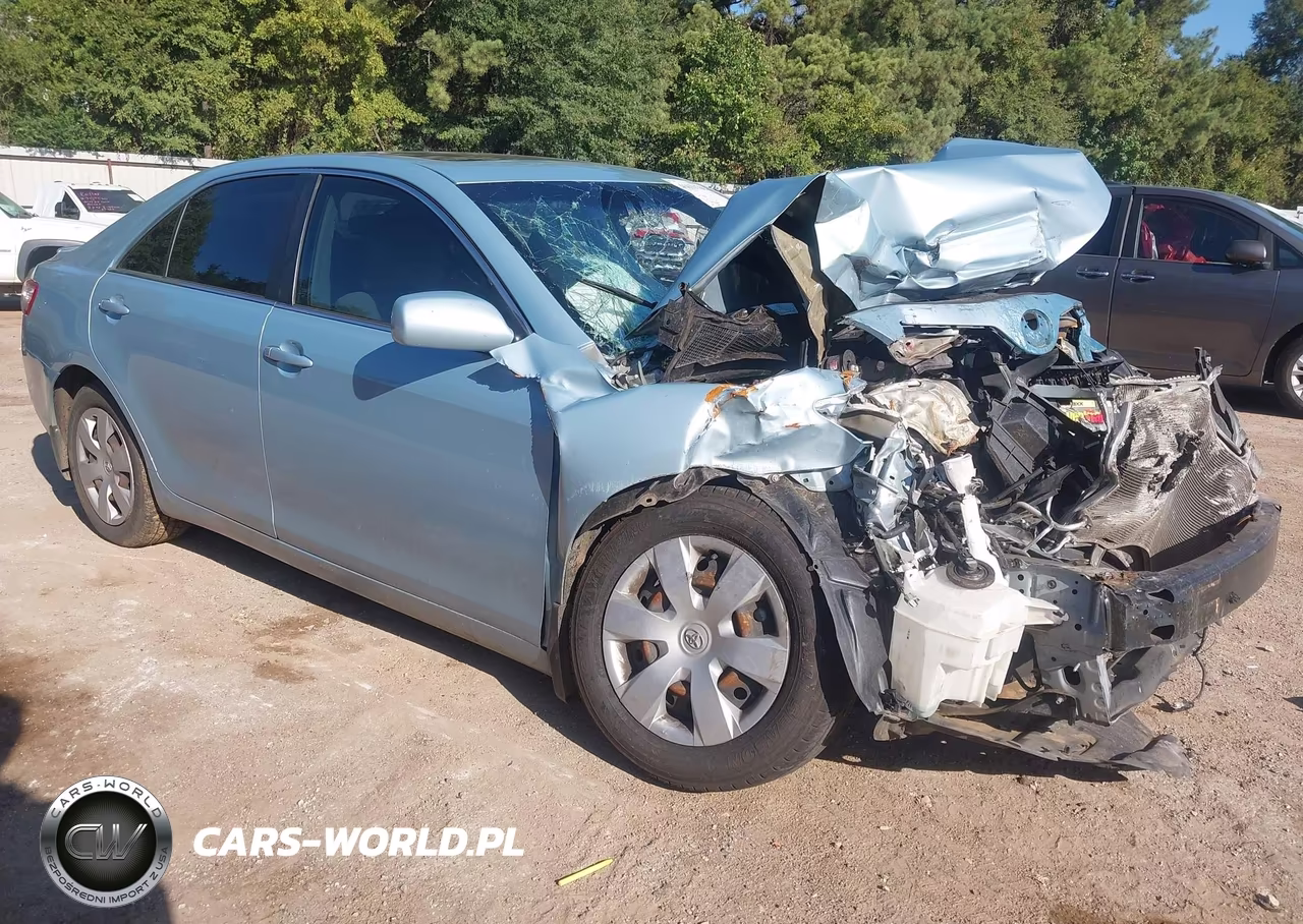 2009 Toyota Camry Le – zdjęcie 1 z 19