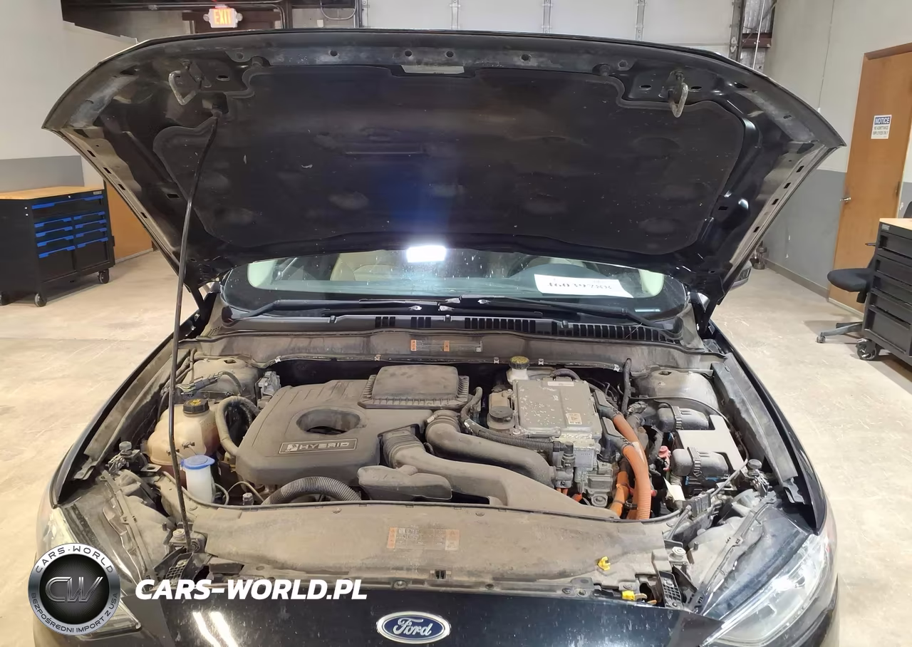 2018 Ford Fusion Hybrid S VIN:3FA6P0UU2JR271541 - 10