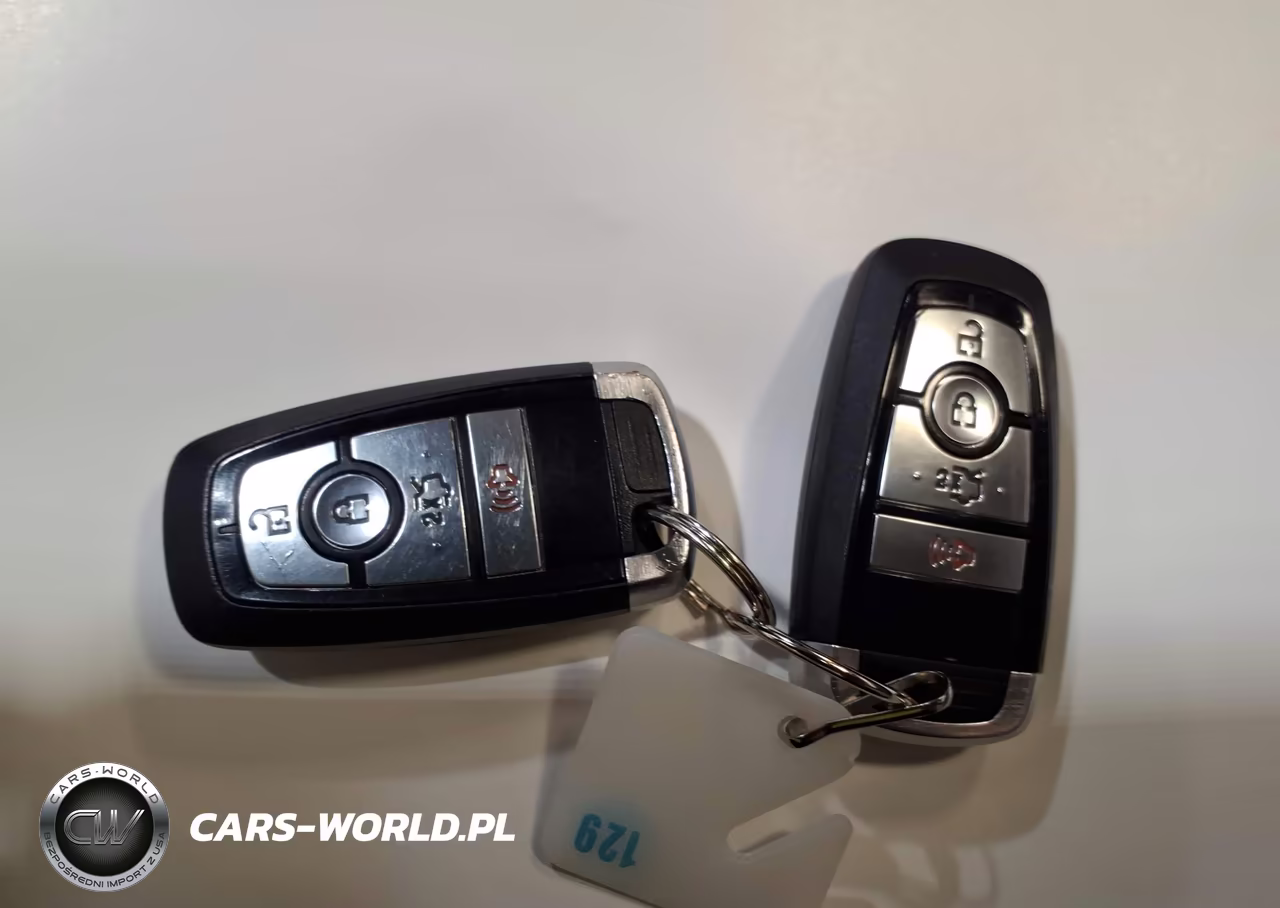 2018 Ford Fusion Hybrid S VIN:3FA6P0UU2JR271541 - 11