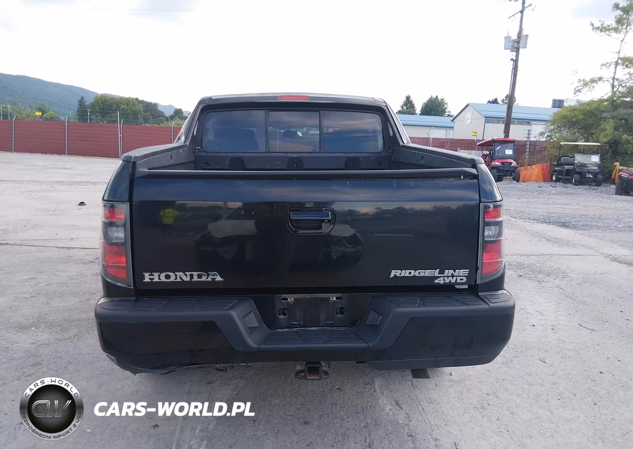 2013 Honda Ridgeline Sport VIN:5FPYK1F76DB016404 - 16