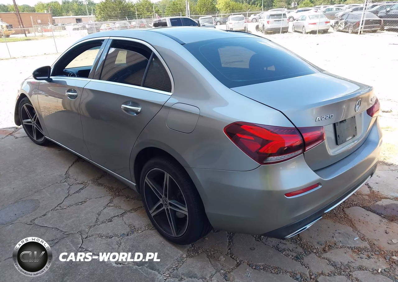 2019 Mercedes-Benz A 220 4Matic VIN:WDD3G4FB4KW035400 - 3