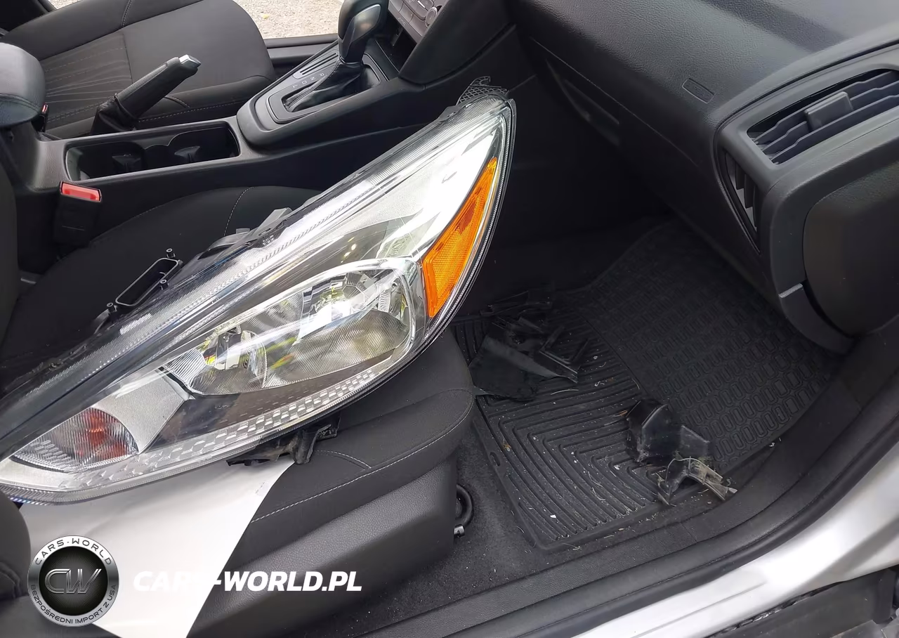 2015 Ford Focus Se VIN:1FADP3F29FL317103 - 12