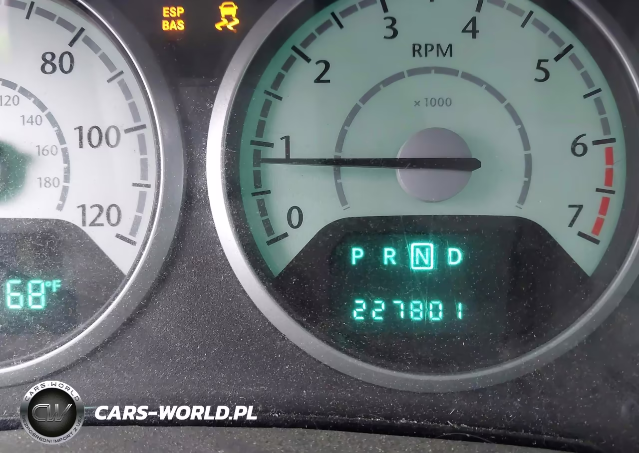 2008 Chrysler Town & Country Touring VIN:2A8HR54P98R673103 - 15