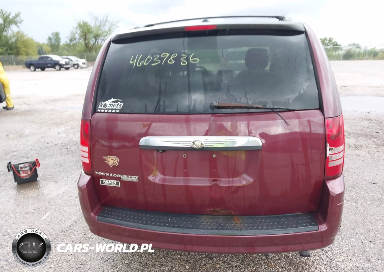 2008 Chrysler Town & Country Touring VIN:2A8HR54P98R673103 - 16