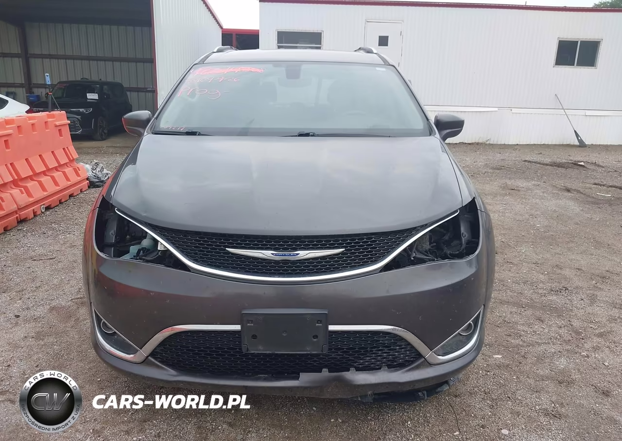 2019 Chrysler Pacifica Touring L VIN:2C4RC1BG2KR508266 - 13