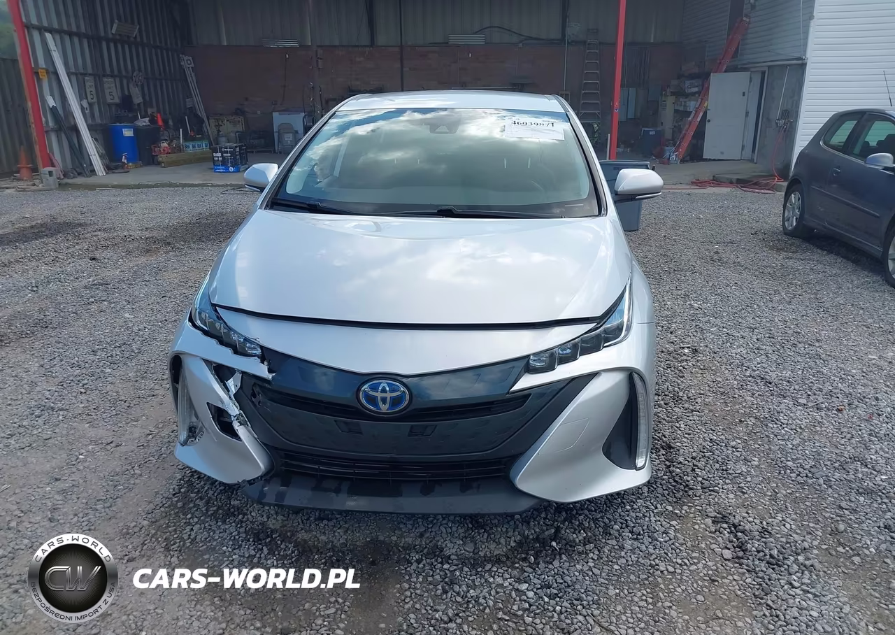2021 Toyota Prius Prime Le VIN:JTDKAMFP0M3187939 - 12