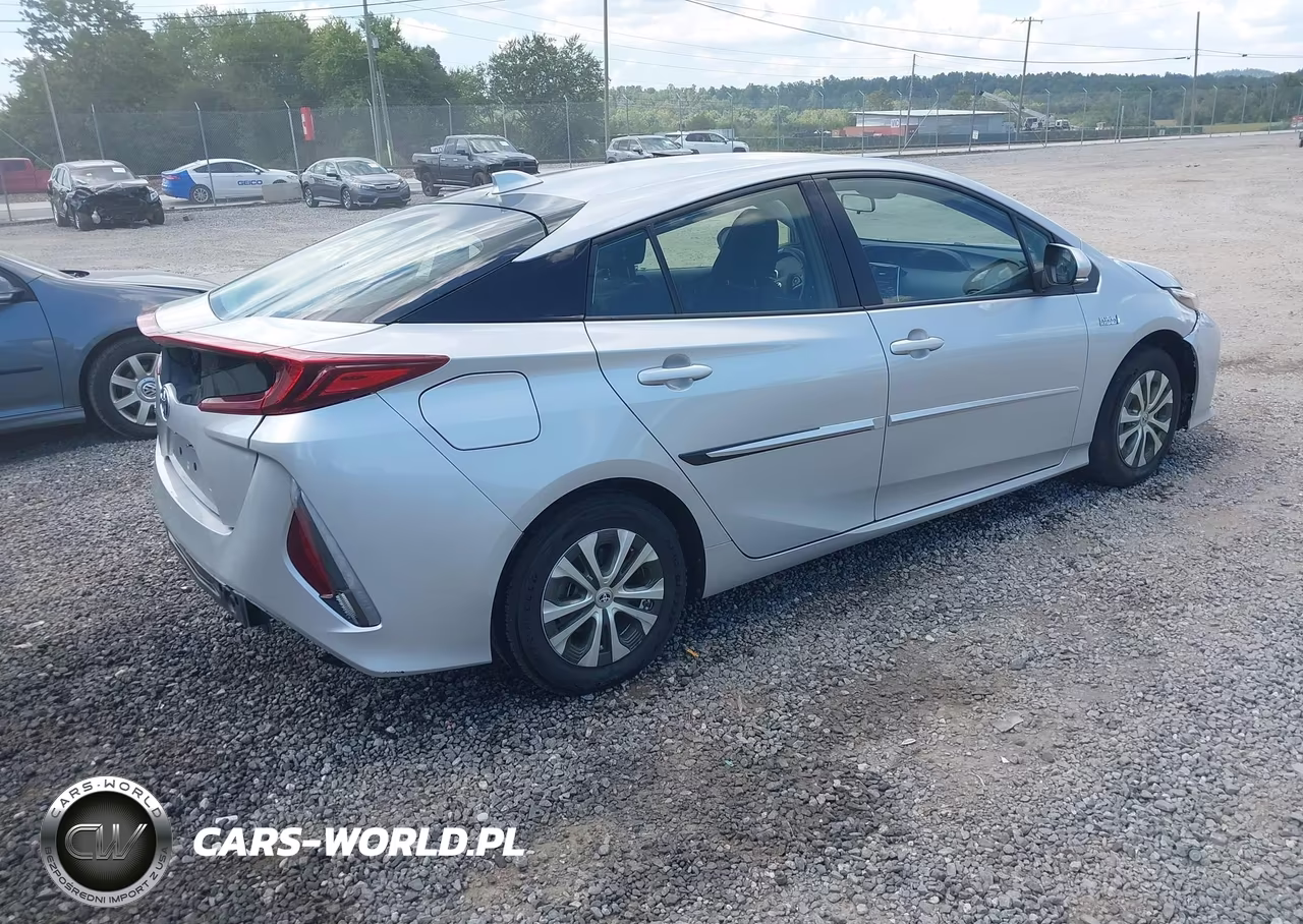 2021 Toyota Prius Prime Le VIN:JTDKAMFP0M3187939 - 4