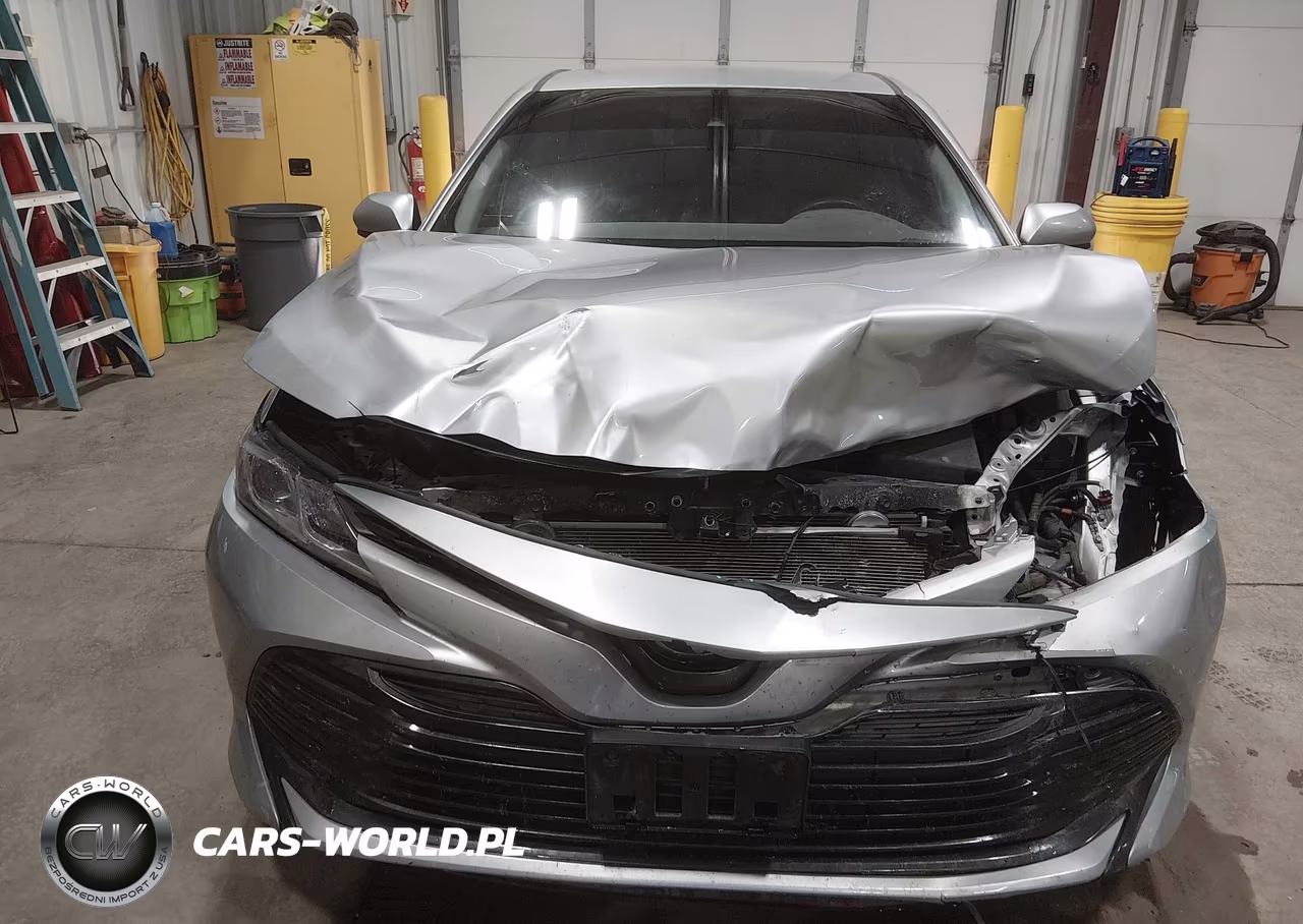 2018 Toyota Camry Le VIN:JTNB11HK1J3012400 - 6