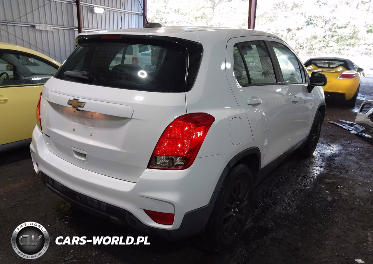2017 Chevrolet Trax Ls VIN:3GNCJKSB4HL253302 - 4