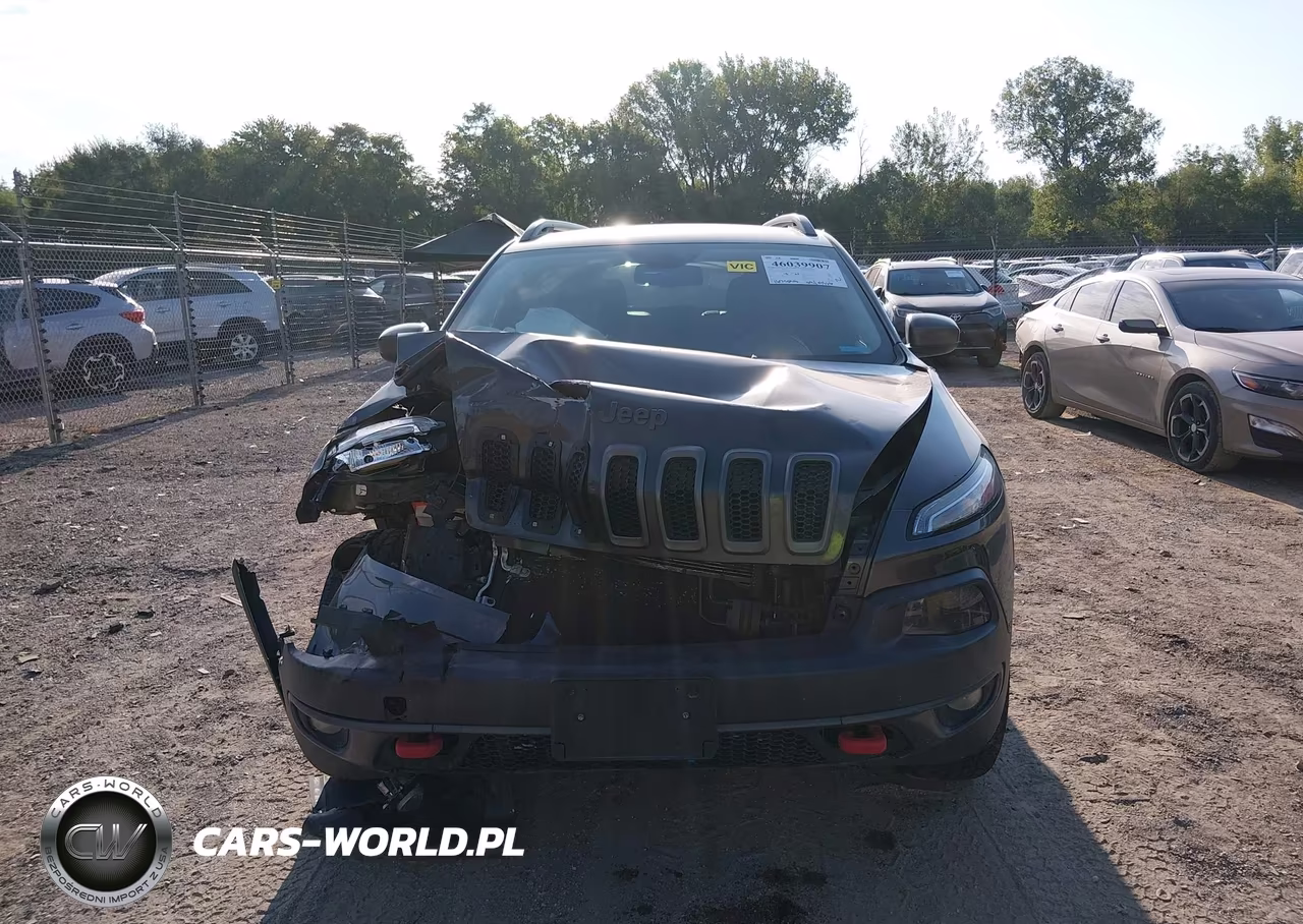 2015 Jeep Cherokee Trailhawk VIN:1C4PJMBS4FW538529 - 12