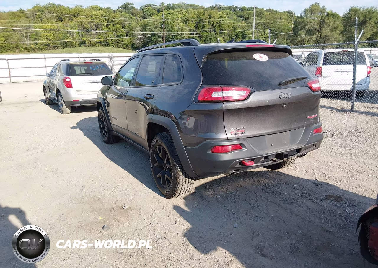 2015 Jeep Cherokee Trailhawk VIN:1C4PJMBS4FW538529 - 3